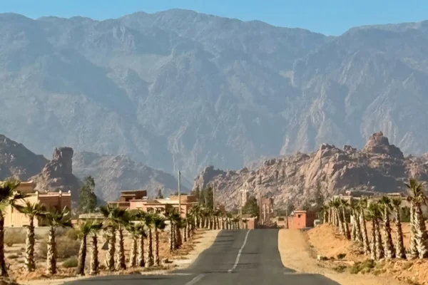 Tafraoute Rock Climbing Experience – Anti-Atlas Granite Adventures
